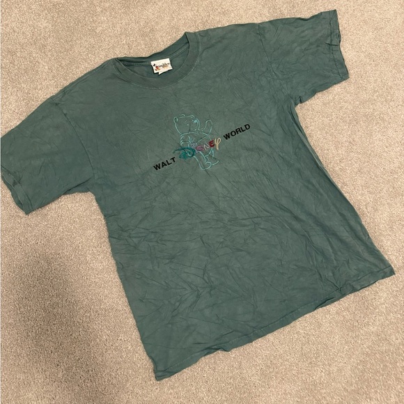 Vintage Walt Disney World T-Shirt - Picture 3 of 5